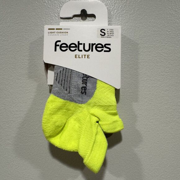 NWT Feetures Elite Socks sz Small No Show 1 Pair Unisex Yellow Light Cushioned - Picture 1 of 5